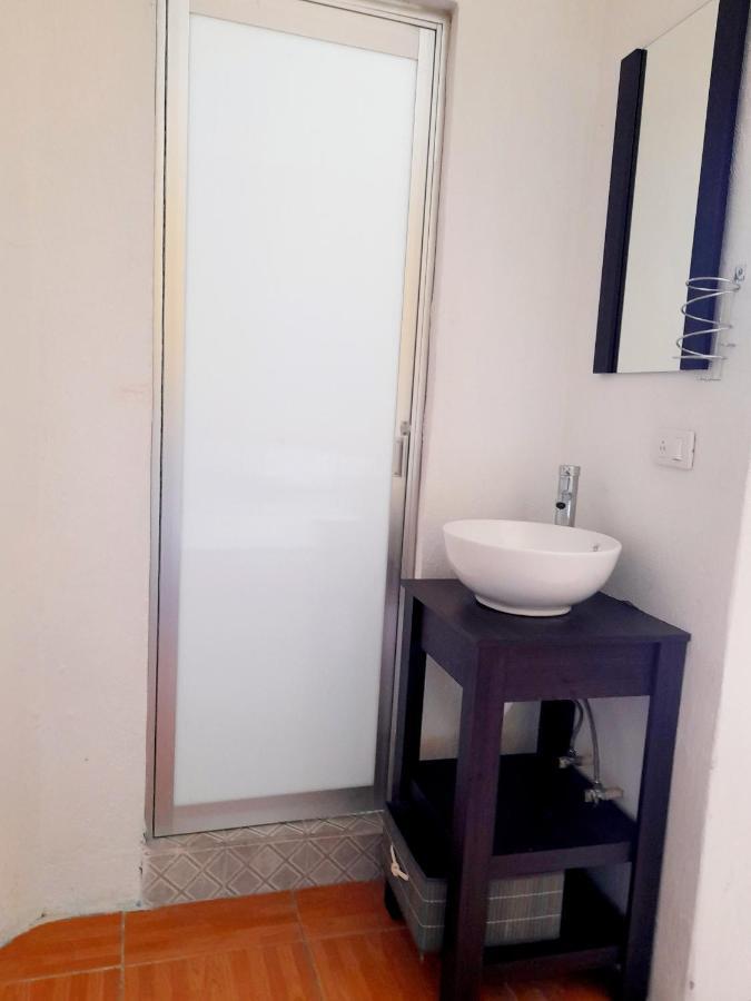 Suite amplia privada a 8 min del centro Aguascalientes Esterno foto