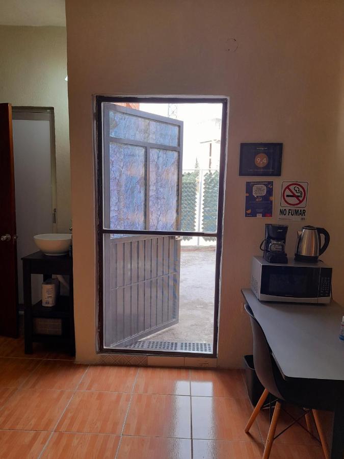 Suite amplia privada a 8 min del centro Aguascalientes Esterno foto