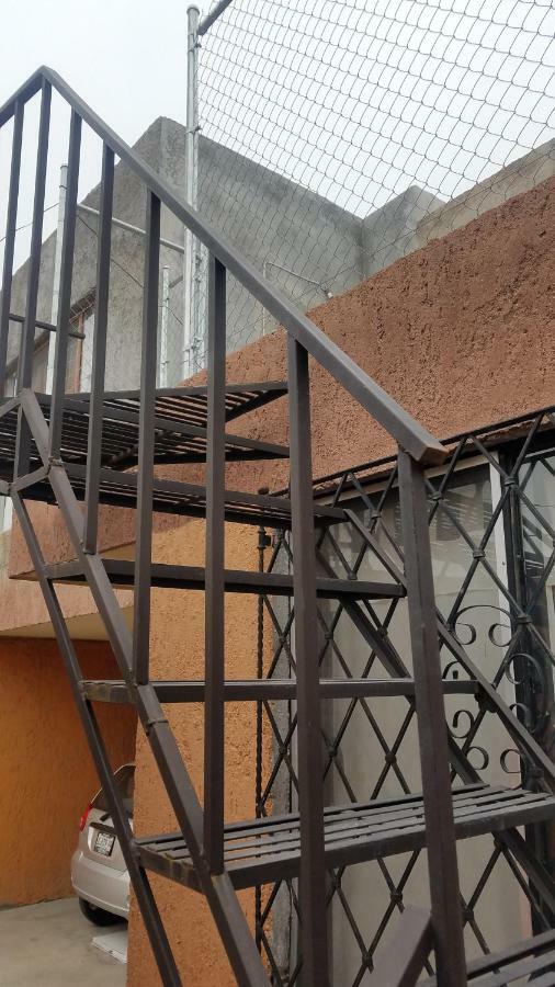 Suite amplia privada a 8 min del centro Aguascalientes Esterno foto