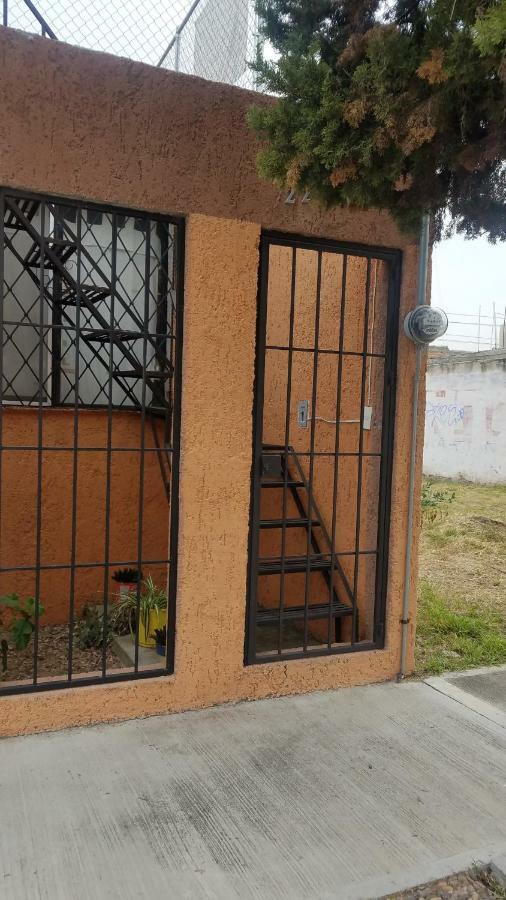 Suite amplia privada a 8 min del centro Aguascalientes Esterno foto