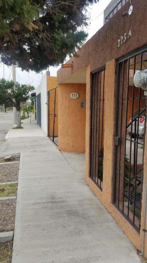 Suite amplia privada a 8 min del centro Aguascalientes Esterno foto